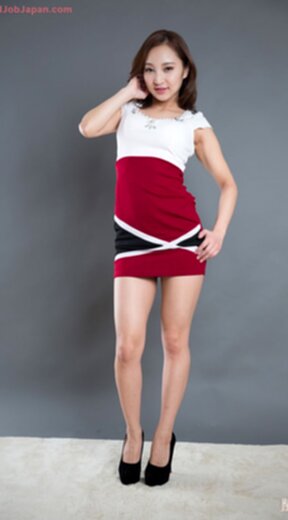 Hoshikawa Uika on her knees giving handjob and milking cum