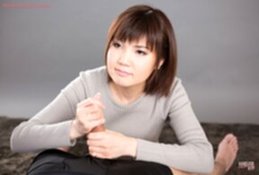 Kosaka Karen strips long skirt gives handjob on her knees and plays with cum